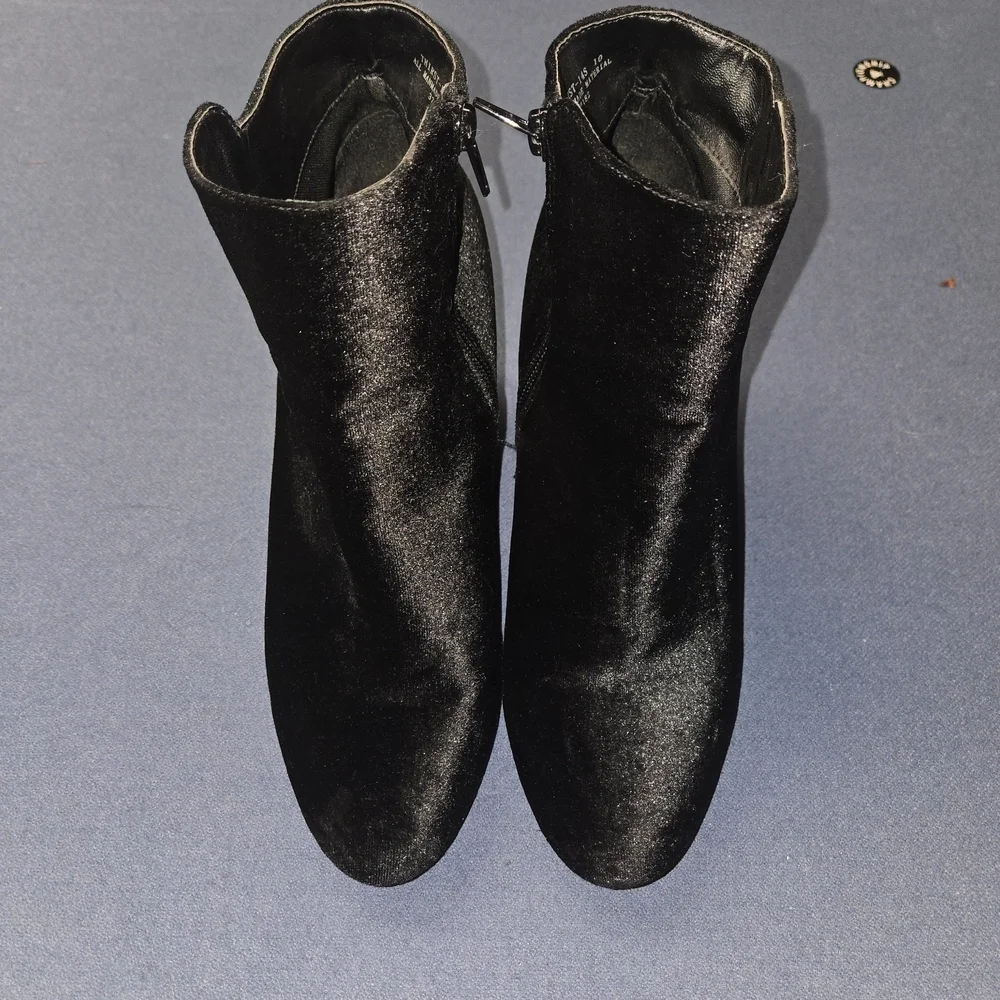 BAMBOO Black Velvet Ankle Chunky Booties Grunge Dark Whimsical Goth Dark Fairy